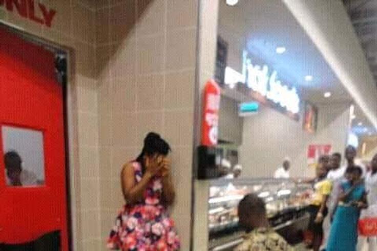 Man proposes to girlfriend inside Shoprite [PHOTOS]