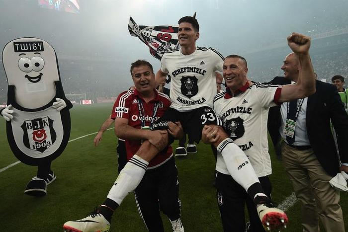 ___5035524___https:______static.pulse.com.gh___webservice___escenic___binary___5035524___2016___5___16___1___mario-gomez-cropped_1ren1dgbnjlt2zyvohdgr5suv
