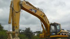 ___6489879___https:______static.pulse.com.gh___webservice___escenic___binary___6489879___2017___4___6___16___EXCAVATOR