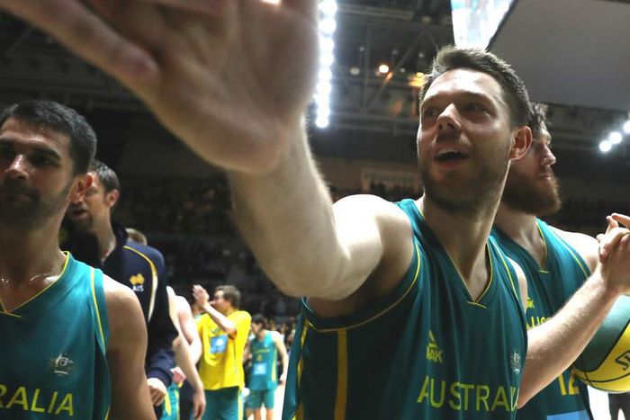 ___5325967___https:______static.pulse.com.gh___webservice___escenic___binary___5325967___2016___7___31___12___matthewdellavedova-cropped_11avphgy4o3h51lad395eibeoi_2