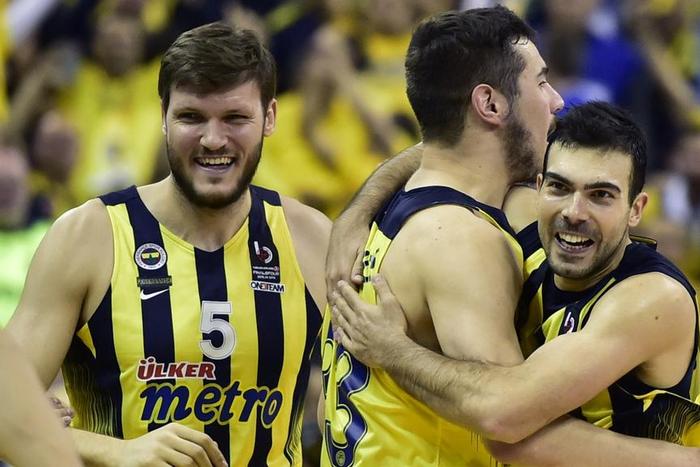 ___5031567___https:______static.pulse.com.gh___webservice___escenic___binary___5031567___2016___5___14___6___fenerbahce-cropped_154hxw4ot2m2n15lquabl9poby_2