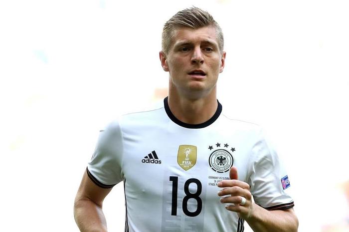 ___5233200___https:______static.pulse.com.gh___webservice___escenic___binary___5233200___2016___7___6___18___tonikroos-cropped_1d8m85d2qsxxq1tvy3zvo94arj_2