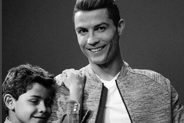 ___6359048___https:______static.pulse.com.gh___webservice___escenic___binary___6359048___2017___3___12___20___3E2E87B400000578-4305306-image-m-55_1489283000667