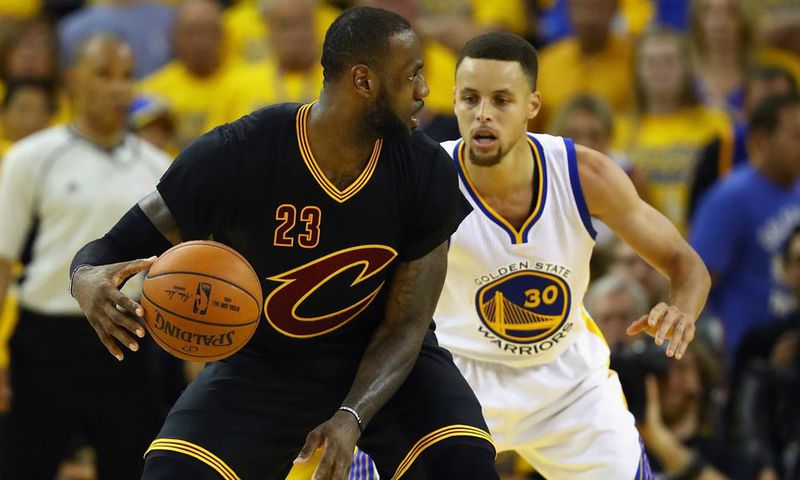 ___5297264___https:______static.pulse.com.gh___webservice___escenic___binary___5297264___2016___8___12___6___lebronjamesstephcurry-cropped_4eu2rhh1el8czpwuu5dtz5k6