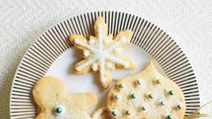 Ginger-Studded Sugar Cookies (foodandwine.com)