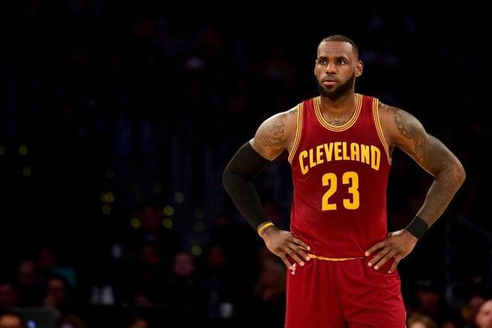 LeBron James's 18 points in the Cleveland Cavaliers's 122-102 victory over the Orlando Magic marks his 788th straight game in which he scored in double digits