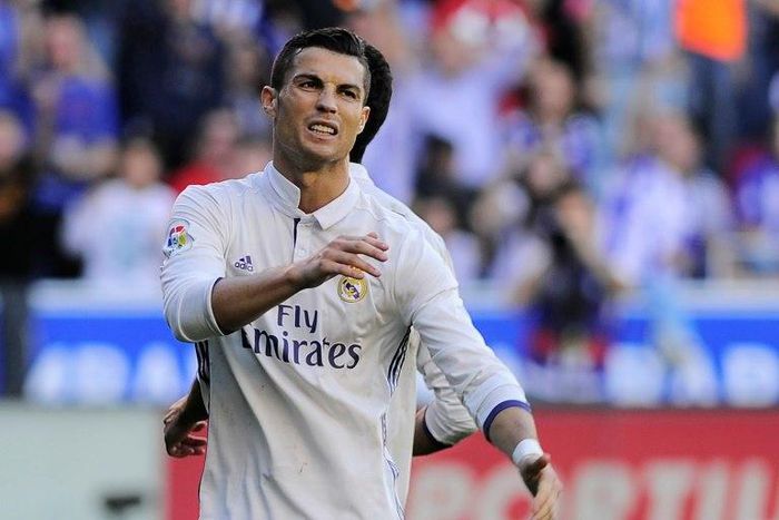 Real Madrid's Portuguese forward Cristiano Ronaldo during the Spanish league football match between Deportivo Alaves and Real Madrid CF on October 29, 2016