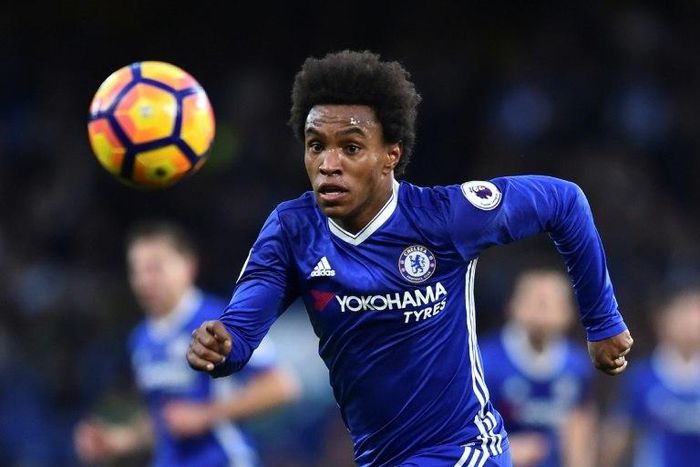 Chelsea's midfielder Willian chases the ball during the English Premier League football match between Chelsea and Bournemouth at Stamford Bridge in London on December 26, 2016