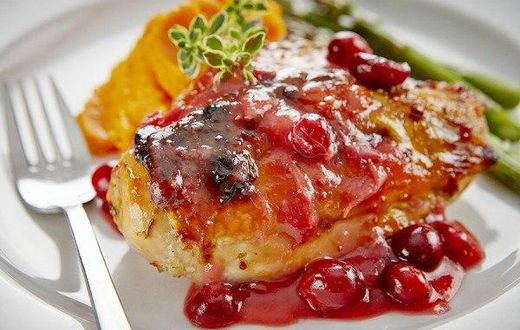 GLAZED CHICKEN WITH CRANBERRIES