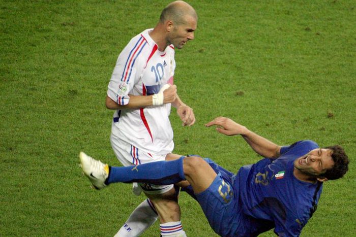 ___5243796___https:______static.pulse.com.gh___webservice___escenic___binary___5243796___2016___7___9___7___zidanematerazzi-cropped_1lyminhd2ur791p8xuyaj9a493