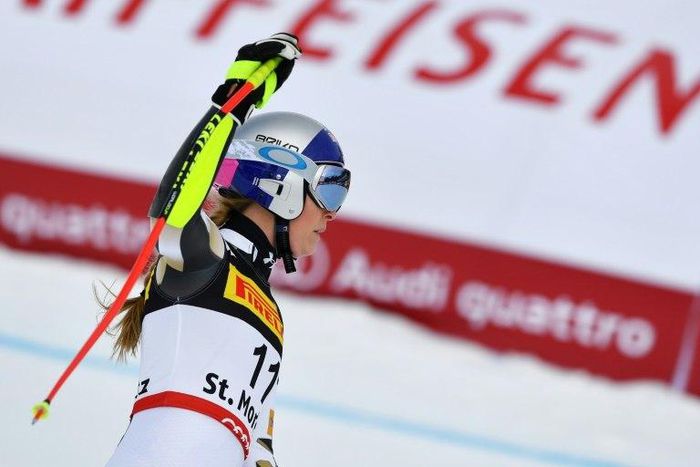 US skier Lindsey Vonn fractured the humerus in her right arm in November 2016 and has made a remarkable return to the slopes, albeit with gripping problems in her hand