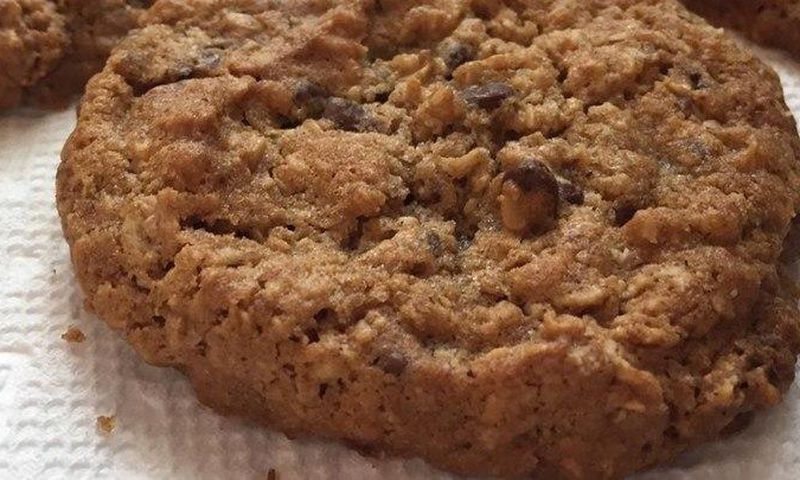 Oatmeal cookie