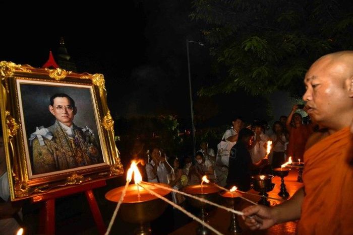 Thai King Bhumibol Adulyadej, the world's longest-reigning monarch, died at 88 on Thursday after years of ill health