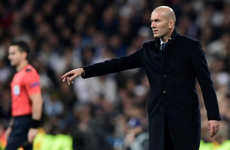 Real Madrid's coach Zinedine Zidane gestures during the UEFA Champions League round of 16 first leg football match against SSC Napoli February 15, 2017