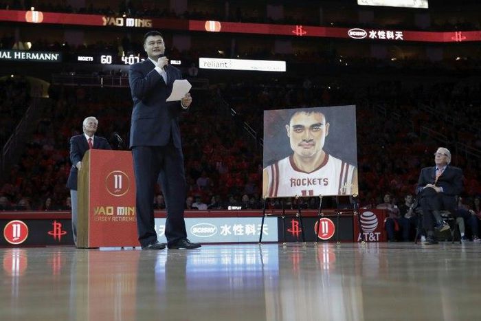 Yao Ming gives a speech as the Houston Rockets retired the ground-breaking Chinese star's jersey in an emotional halftime ceremony