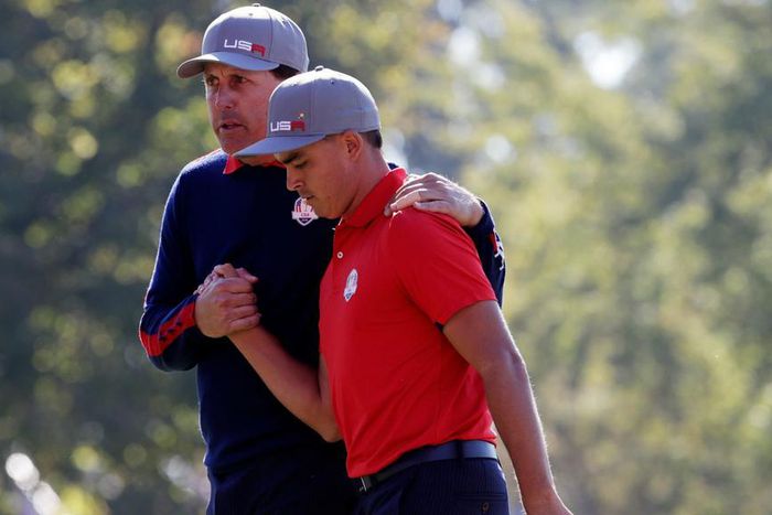 ___5553251___https:______static.pulse.com.gh___webservice___escenic___binary___5553251___2016___10___1___2___phil-mickelson-rickie-fowler-cropped_1vk26r0jkwn011rzw4d7zu4vdx_2