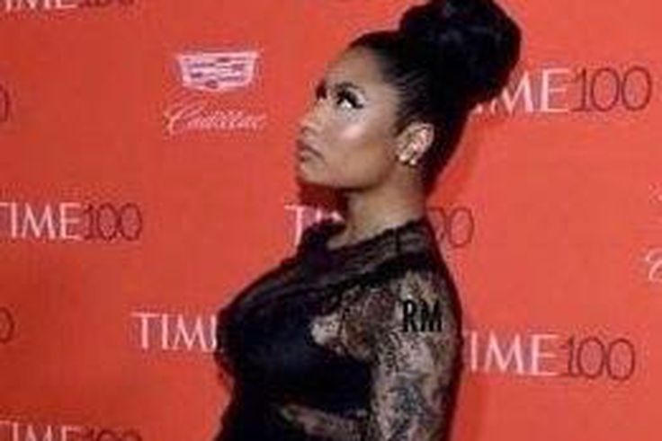 Nicki Minaj stirs controversy with baby bump photos