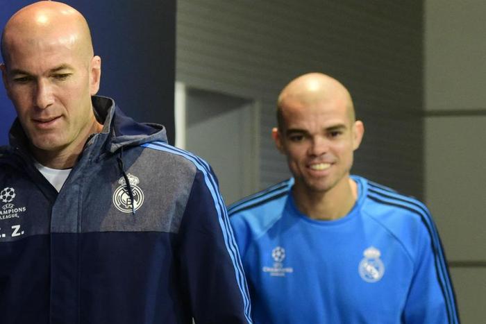 ___4980425___https:______static.pulse.com.gh___webservice___escenic___binary___4980425___2016___4___30___18___zidane-and-pepe-cropped_3xxdwrg0mxle1f0xqlak3fq3w_2