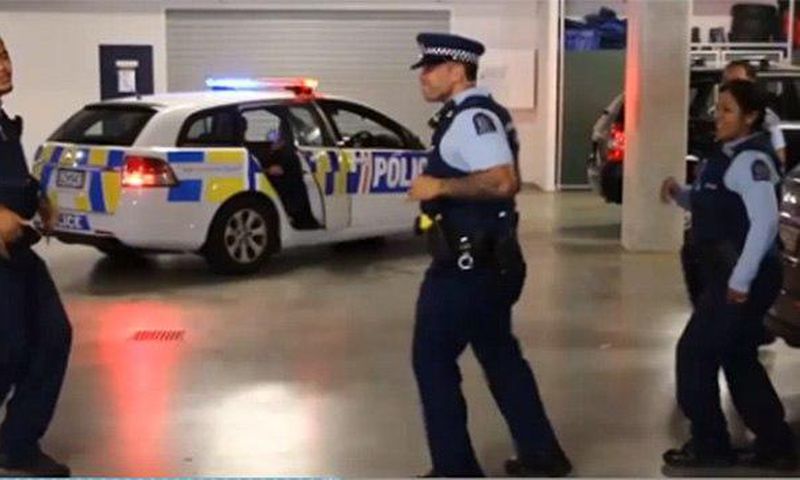 ___4997447___https:______static.pulse.com.gh___webservice___escenic___binary___4997447___2016___5___5___9___PoliceDance1