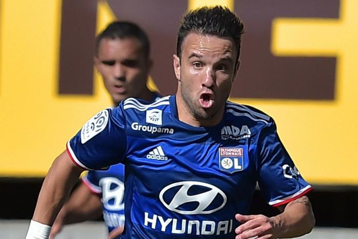 ___5506623___https:______static.pulse.com.gh___webservice___escenic___binary___5506623___2016___9___19___15___mathieu-valbuena-cropped_155kj9djbg9g418vb3prp5rvnp