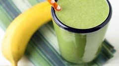 Banana and lettuce smoothie