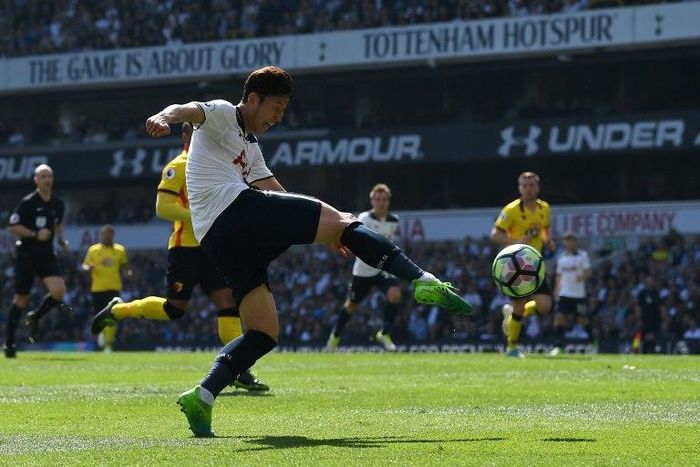 Tottenham's South Korean striker Son Heung-Min shoots during the English Premier League match against Watford at White Hart Lane in northeast London, on April 8, 2017