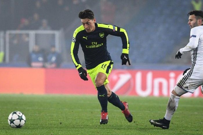 The brunt of the criticism over Arsenal's flawed recent performance has fallen on Mesut Ozil who has produced two sub-par performances