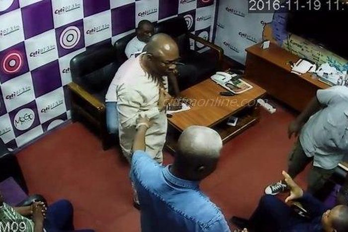 ___5783989___https:______static.pulse.com.gh___webservice___escenic___binary___5783989___2016___11___20___8___Woyome-at-Citi-600x330