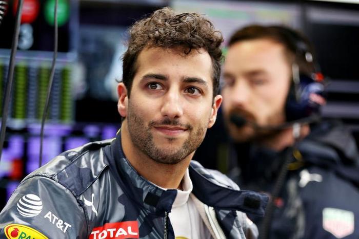 ___5097117___https:______static.pulse.com.gh___webservice___escenic___binary___5097117___2016___6___1___0___danielricciardo-cropped_11sngjxf5yqdg1fzaf30n8b4ic_2