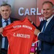 Carlo Ancelotti (left) and Karl-Heinz Rummenigge agree that the Bayern Munich team need a better attitude