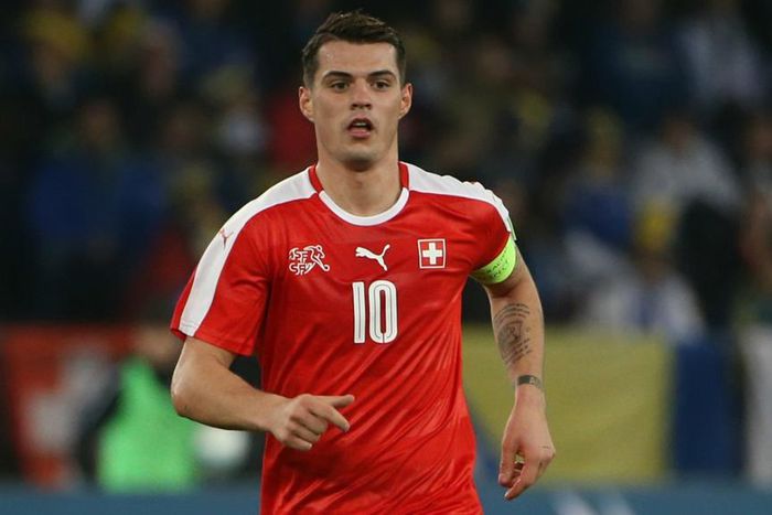 ___5136283___https:______static.pulse.com.gh___webservice___escenic___binary___5136283___2016___7___27___23___granit-xhaka-cropped_rea45x3ixcpy1f094vc6znytx_1