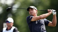 Kevin Kisner plays his shot from the 18th tee on May 28, 2017 in Fort Worth, Texas