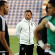 Morocco's French head coach Herve Renard (C) attends a training session with his players at the Sheikh Tahnoun Bin Mohammed Stadium in Al Ain, as part of the preparations for the 2017 African Cup of Nations