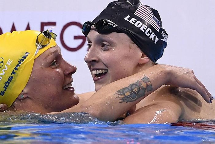 ___5360815___https:______static.pulse.com.gh___webservice___escenic___binary___5360815___2016___8___10___9___sarah-sjostrom-and-katie-ledecky_1v4afzfnde71z1r6w51vkgsra1_2