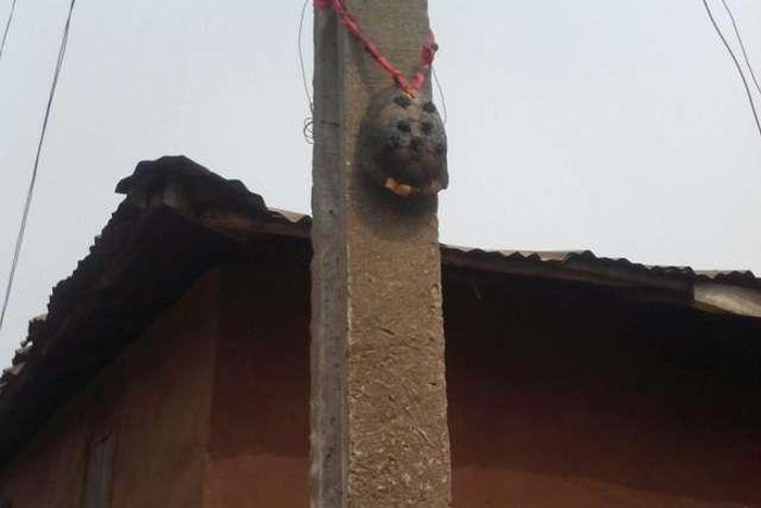 The juju laced PHCN pole (Twitter)