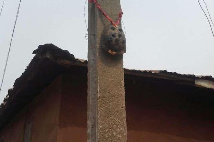 The juju laced PHCN pole (Twitter)