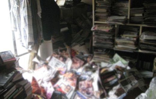 Man who owned SIX TONS of porn dies when filthy magazine collection fatally falls on top of him