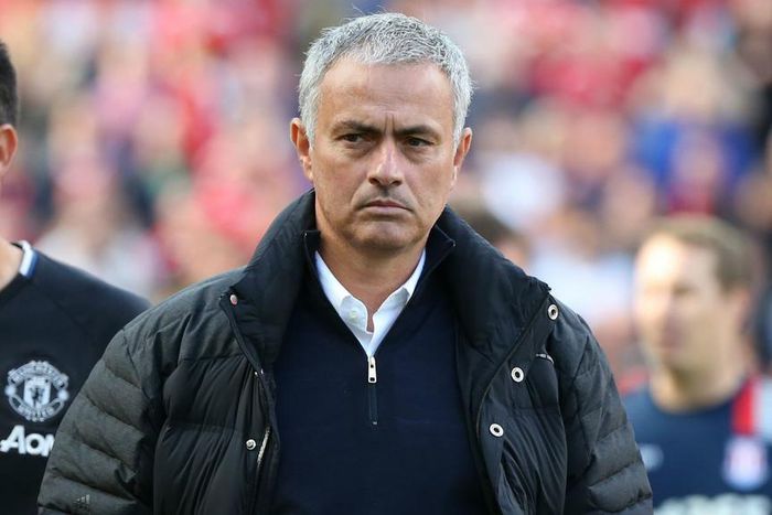 ___5617063___https:______static.pulse.com.gh___webservice___escenic___binary___5617063___2016___10___17___12___jose-mourinho-cropped_itkteai70wsf1htdz791xz9xg_2