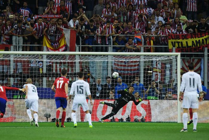 ___5086645___https:______static.pulse.com.gh___webservice___escenic___binary___5086645___2016___5___29___1___antoine-griezmann-keylor-navas-cropped_menu56fv9u4b114mkseideo5r