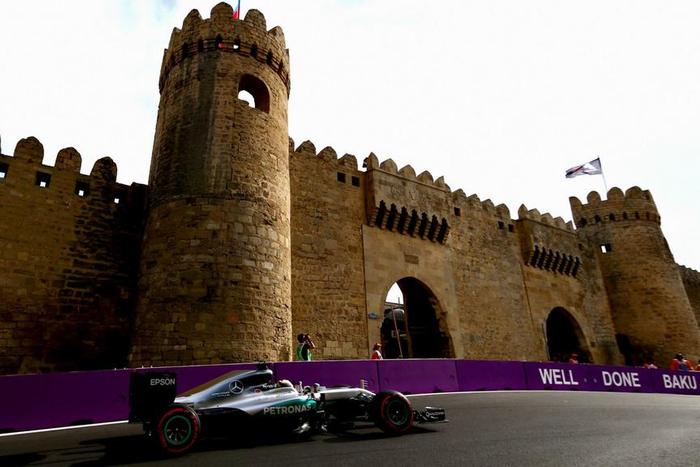 ___5165309___https:______static.pulse.com.gh___webservice___escenic___binary___5165309___2016___6___18___19___lewishamilton_xptgmcanamq516zws1oxp2j22_2