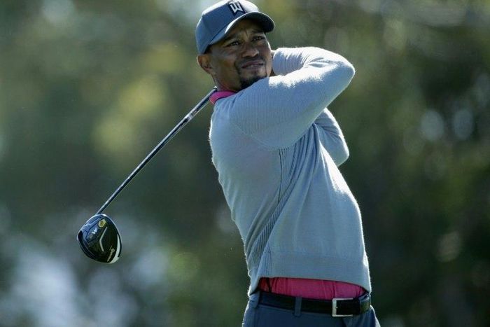 Tiger Woods plays his shot from the second tee during the second round of the Farmers Insurance Open at Torrey Pines North on January 27, 2017