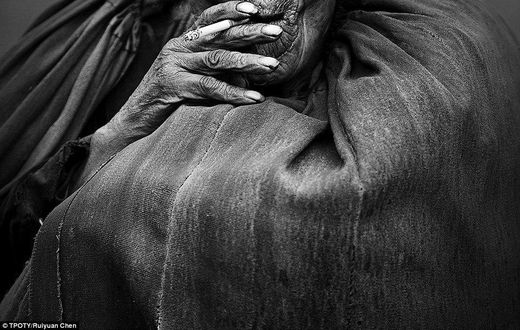 Ruiyuan Chen from China was the winner of the Mankind portfolio with powerful portraits of the ethnic Yi people who live in great poverty in the Daliang Mountains, Sichaunprovince, China