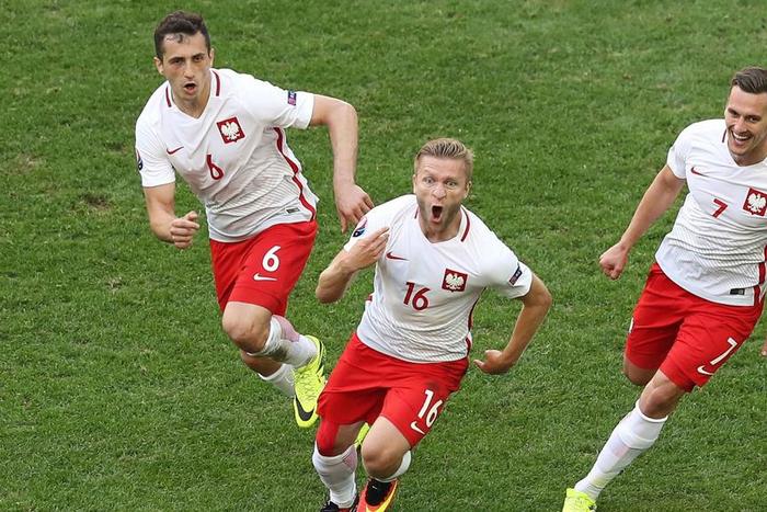 ___5177068___https:______static.pulse.com.gh___webservice___escenic___binary___5177068___2016___6___21___23___jakubblaszczykowski-cropped_1j3wkj7ot9qi81n6kpx96ax8c2