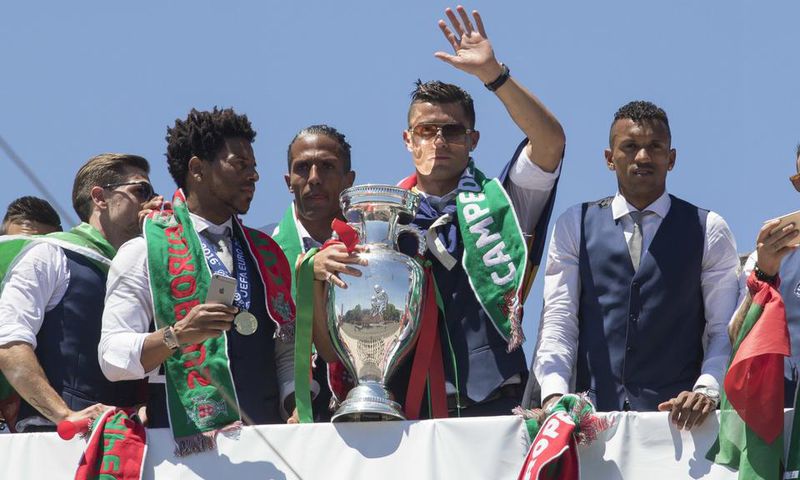 ___5262479___https:______static.pulse.com.gh___webservice___escenic___binary___5262479___2016___7___14___16___cristiano-ronaldo-cropped_109b4th0mrhay19otbp4owxapb_2