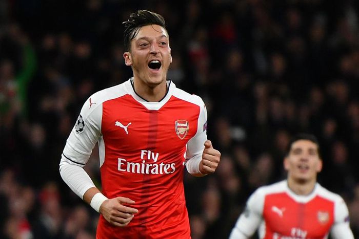 ___5633448___https:______static.pulse.com.gh___webservice___escenic___binary___5633448___2016___10___20___16___ozil-cropped_1fgto2llcmchf1t8rymt7682zm_1