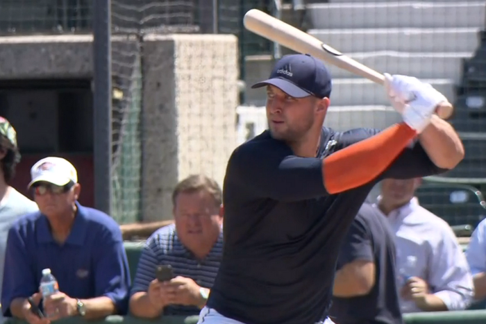 ___5470145___https:______static.pulse.com.gh___webservice___escenic___binary___5470145___2016___9___8___14___tim-tebow-9716-usnews-ftr_cnpyaej2fczc18en2u2tnvs3w