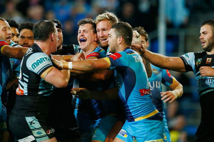 ___5329674___https:______static.pulse.com.gh___webservice___escenic___binary___5329674___2016___8___1___19___cronullasharksandgoldcoasttitans_1p79f6tdqt2xb11m2gek4h3oc2