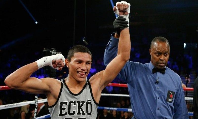 World super featherweight boxing champion Miguel Berchelt (L) will defend his title against Takashi Miura on July 15 at the Los Angeles Forum