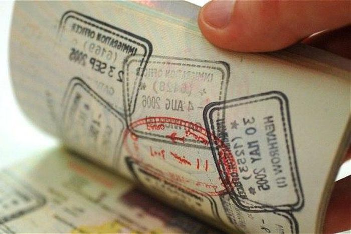 ___6584795___https:______static.pulse.com.gh___webservice___escenic___binary___6584795___2017___4___26___14___passport-fraud