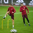 Atletico Madrid's Fernando Torres (L), pictured in February 2017, was reported by coach Diego Simeone to be in the "recovery process" and will be ready to play in Wednesday's game against Bayer Leverkusen